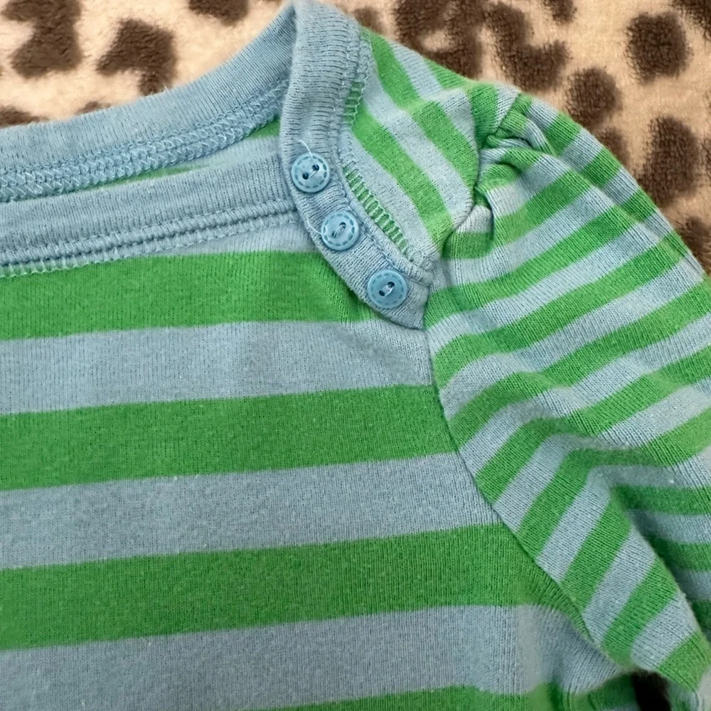 Old Navy Striped T-shirt in Blue Green Size 2T Girls